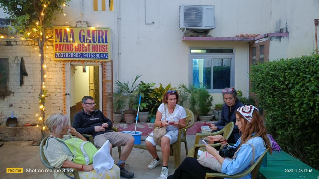 Maa Gauri paying Guest House photo 4
