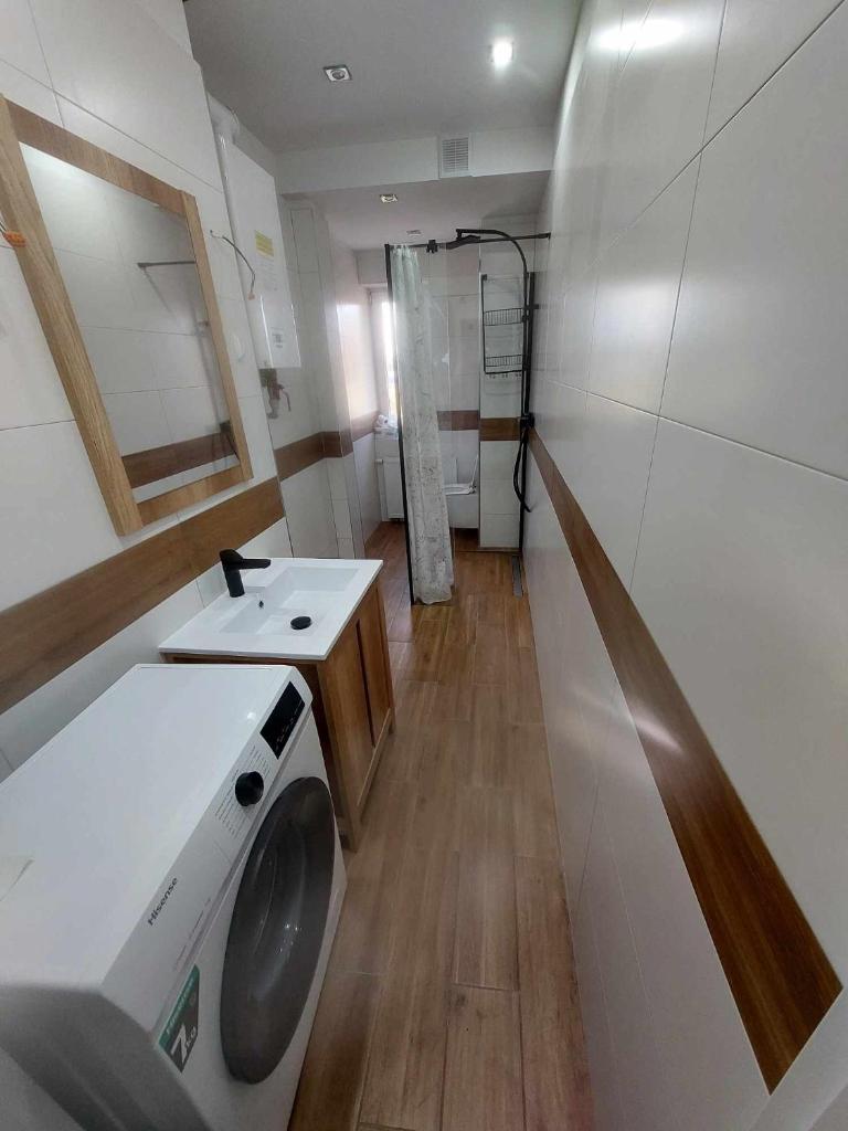 2 bedroom cozy apartment photo 2