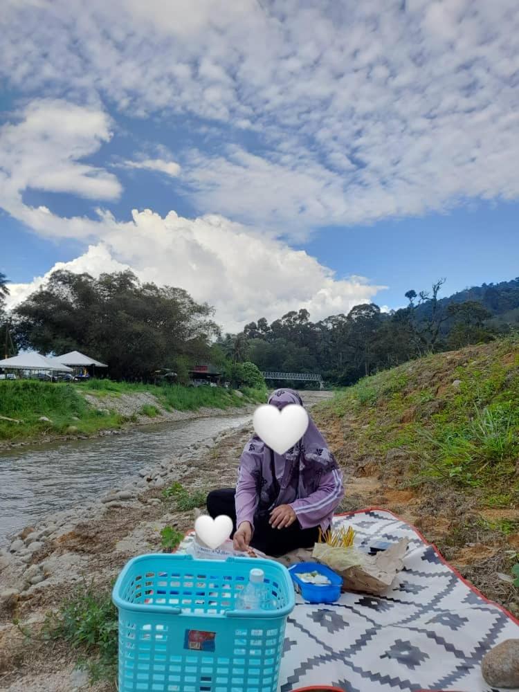 Homestay Hulu Langat with POOL and RIVER Free Fishing Village Panorama WiFi and Netflix photo 3