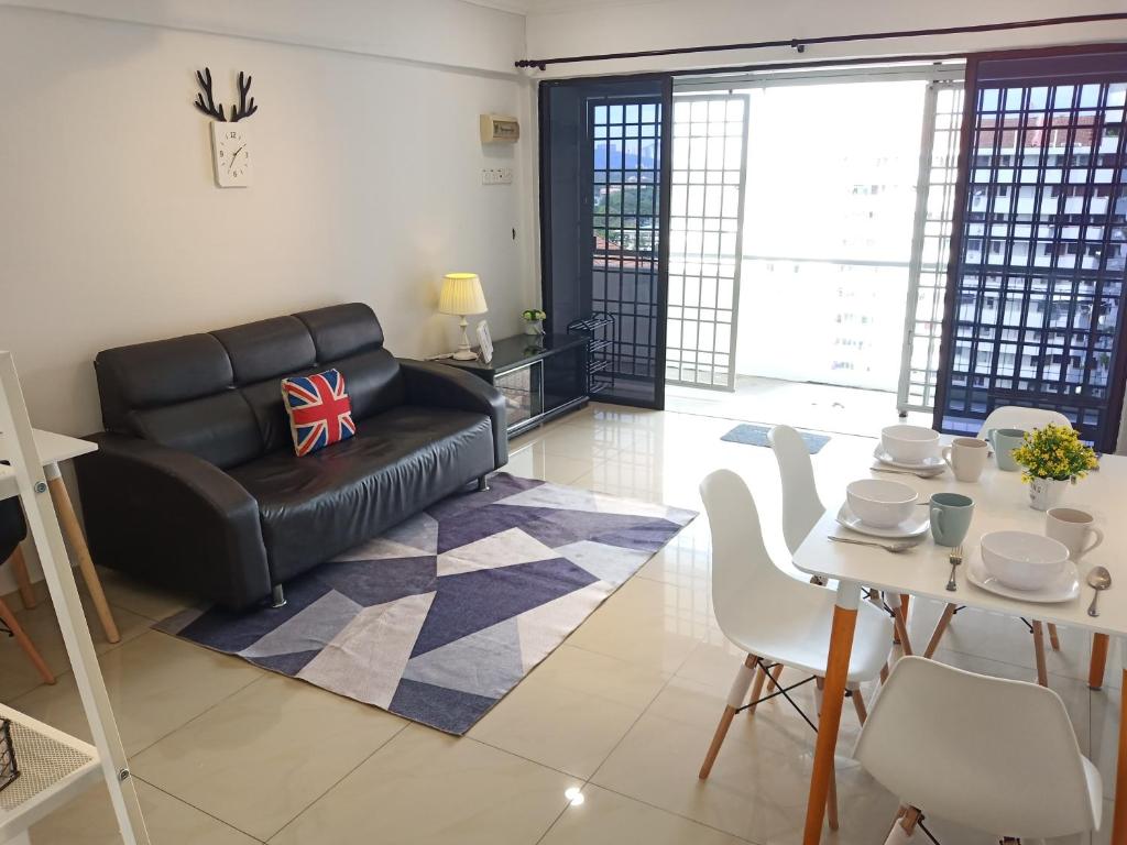 [Georgetown] 2~6 Pax, 3 Bedrooms, 1 Car Park photo 2