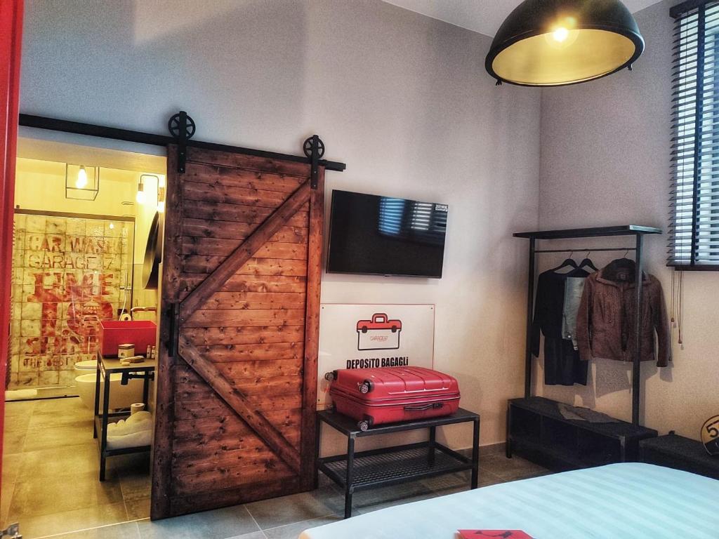 GARAGE47 Storica Officina Meccanica LOFT B&B iN PIENZA photo 1