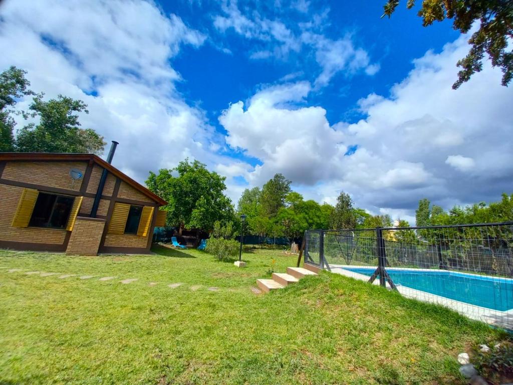 Casa Lutan ,Mendoza, 6 personas ,Montaña y bodegas