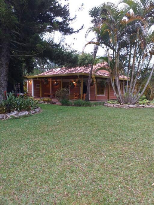 Beautiful Country House located in Llanogrande photo 2