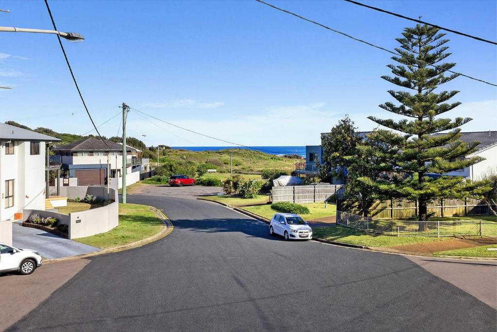 Birubi Point House, 56 Ocean Ave - stunning water views, ducted air con photo 1