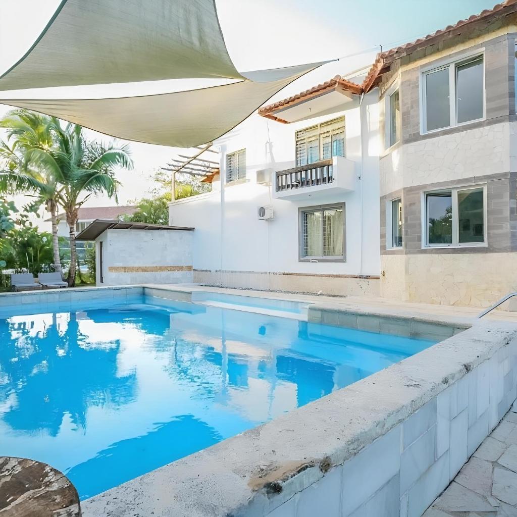 Majestuosa villa en Juan Dolio, Guavaberry Golf & Country Club
