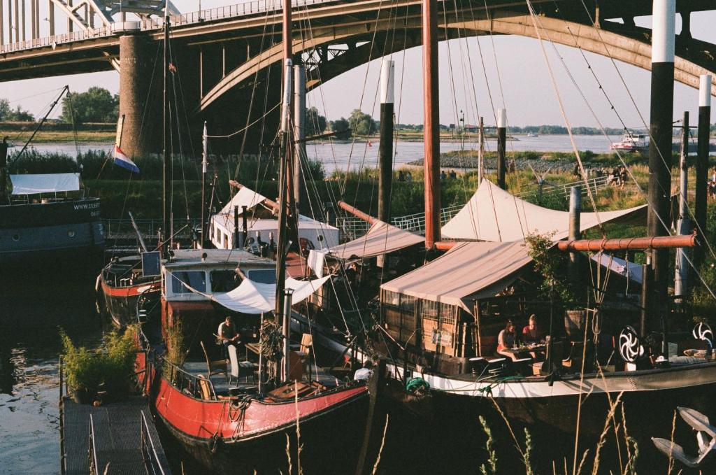 Boat 'Opoe Sientje' photo 1