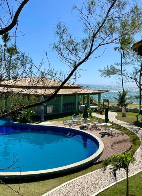 O Paraíso é aqui: Pé na Areia em Arembepe