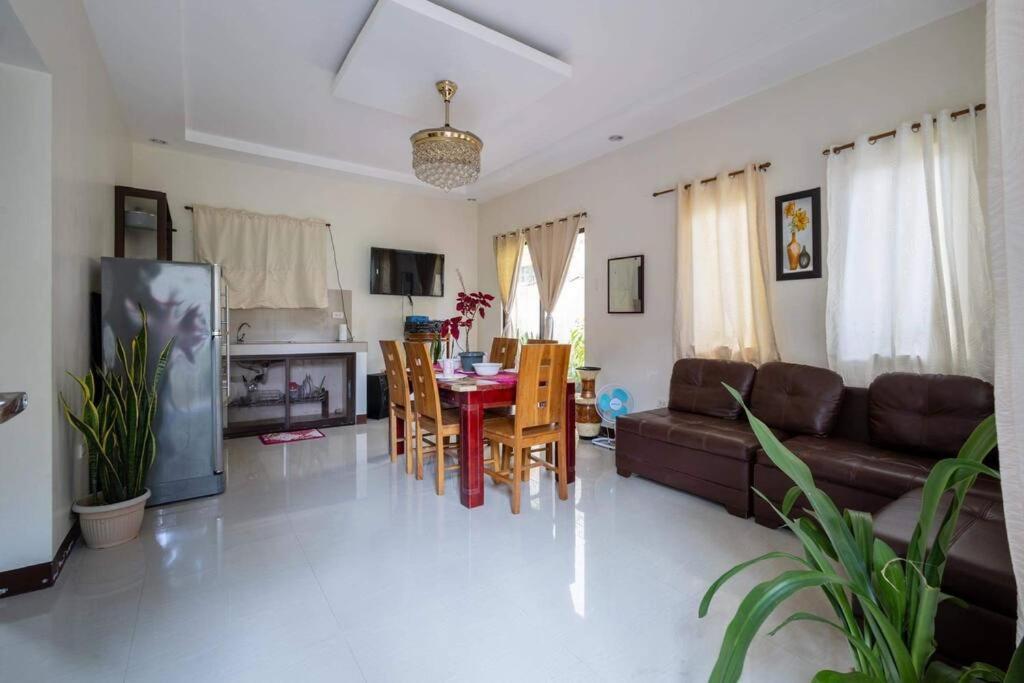House Staycation Tagaytay photo 1