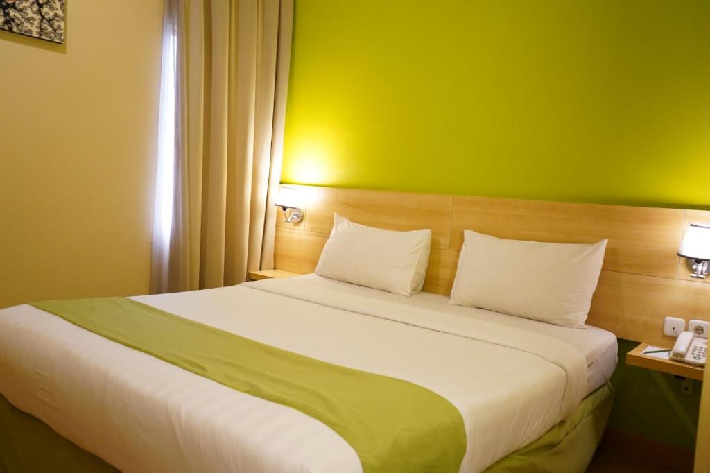 Lorin Syariah Hotel Sentul photo 1