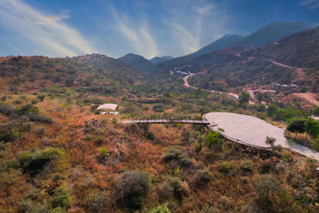 SaffronStays Moringa Valley Ashoka Villa photo 4