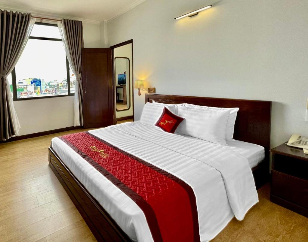 Cụm Khách sạn Đông Xuyên