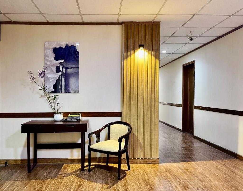 Cụm Khách sạn Đông Xuyên