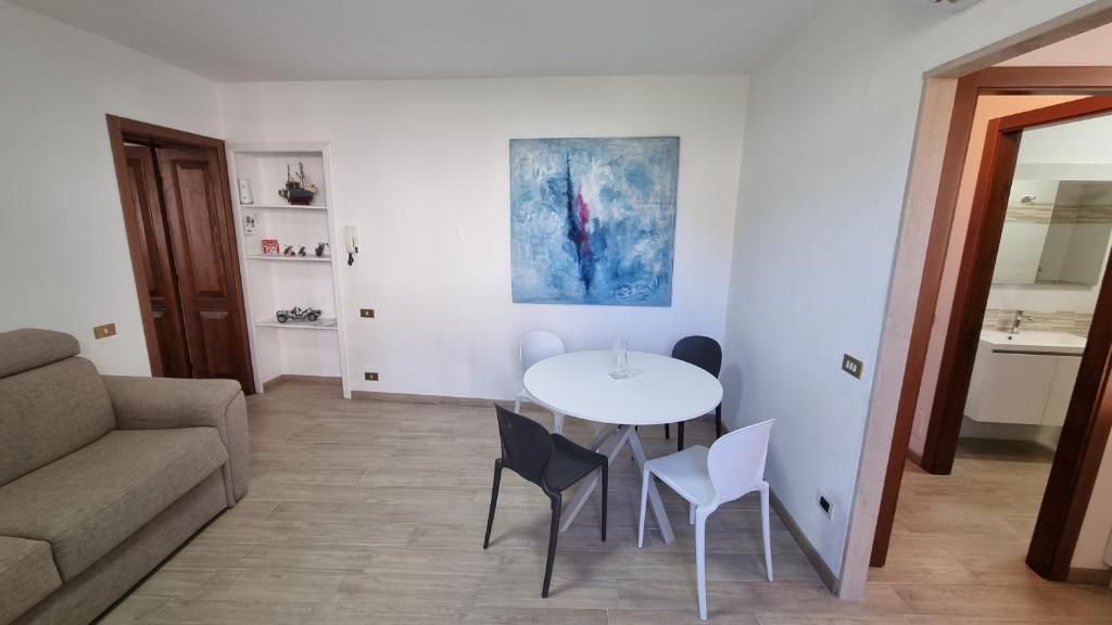 casa degli ulivi a Toscolano - House with garden near the beach cir LNI00059 photo 1