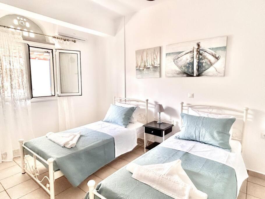 Margarita's Kionia Beach House photo 2