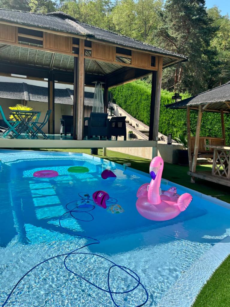 Domaine 2 la Tour, Suites & Spas photo 3