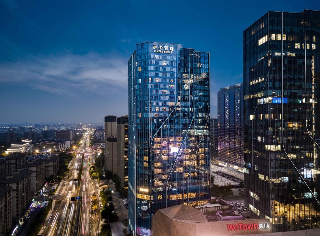 Vignette Collection Hangzhou Huaxia Center Hotel, an IHG Hotel photo 1