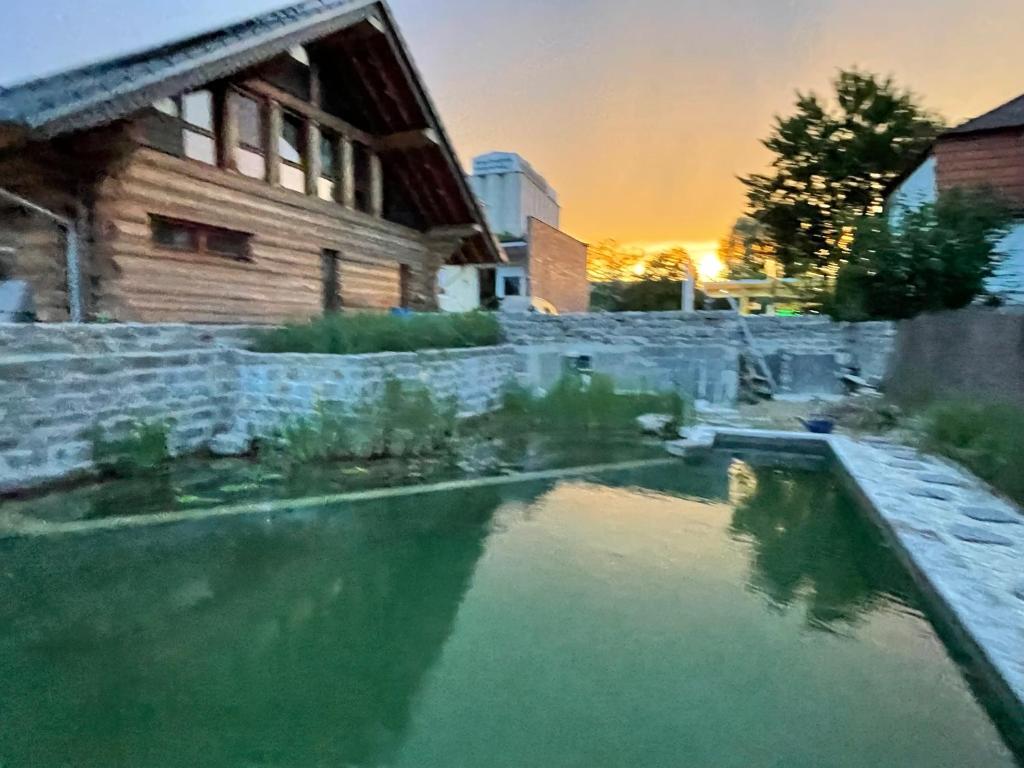 Canadian Blockhaus photo 3