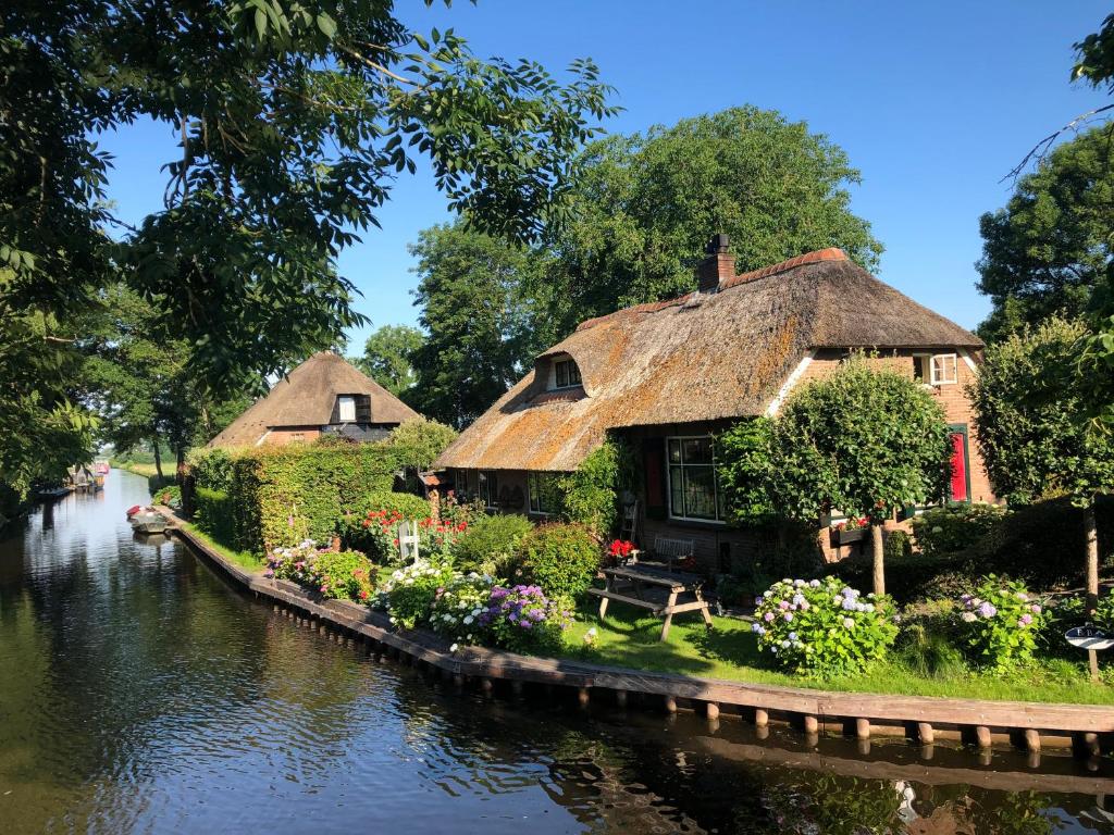 Plompeblad Suite Giethoorn photo 3