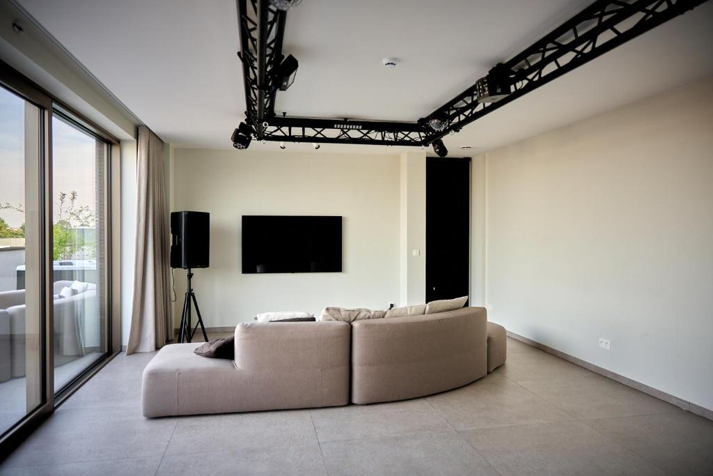 KAOZ Highstreet The Luxury Loft photo 2