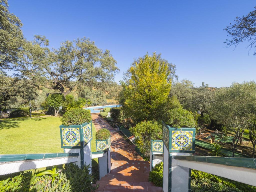 Cubo's Quinta de los Cisnes & minigolf included photo 4