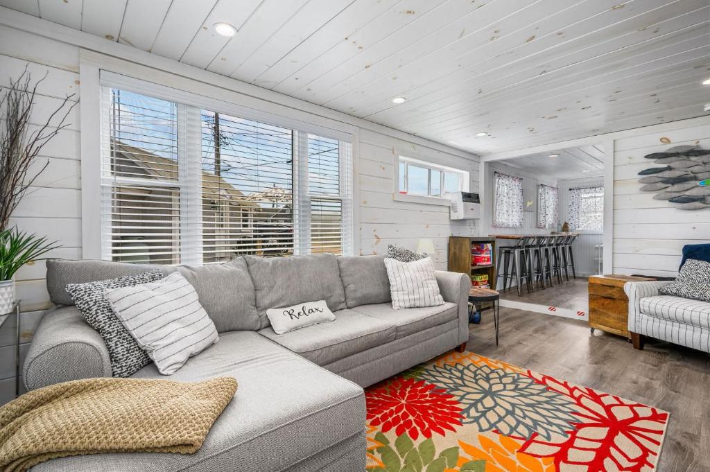 217 Old Wharf Road 1A Dennis Port Cape Cod Grey Pearl photo 3
