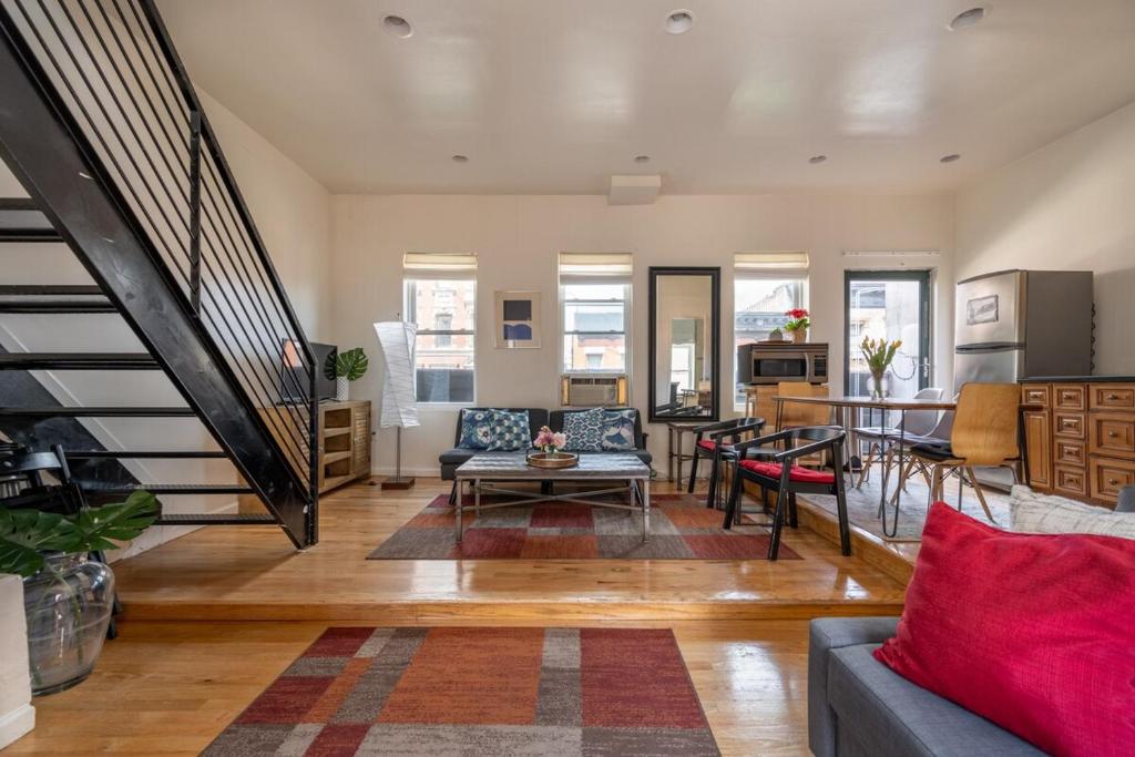 East Village Townhouse image