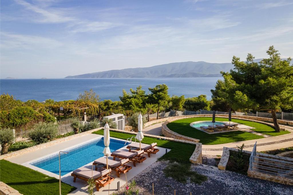 Cavos Boutique Homes