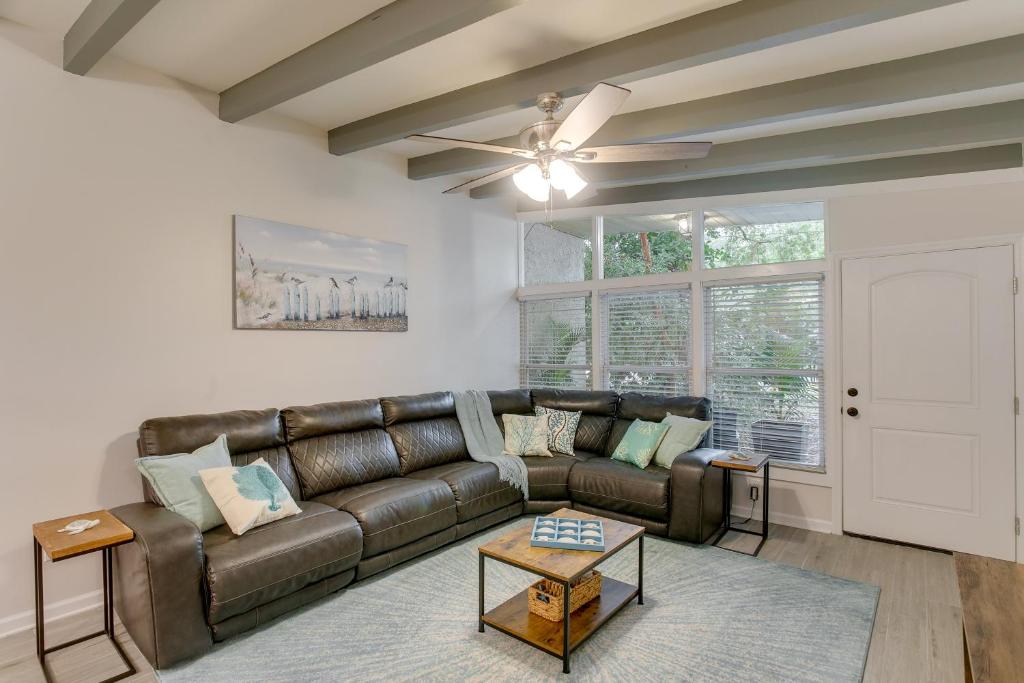 Bright Jekyll Island Home with Deck Less Than 1 Mi to Beach photo 1