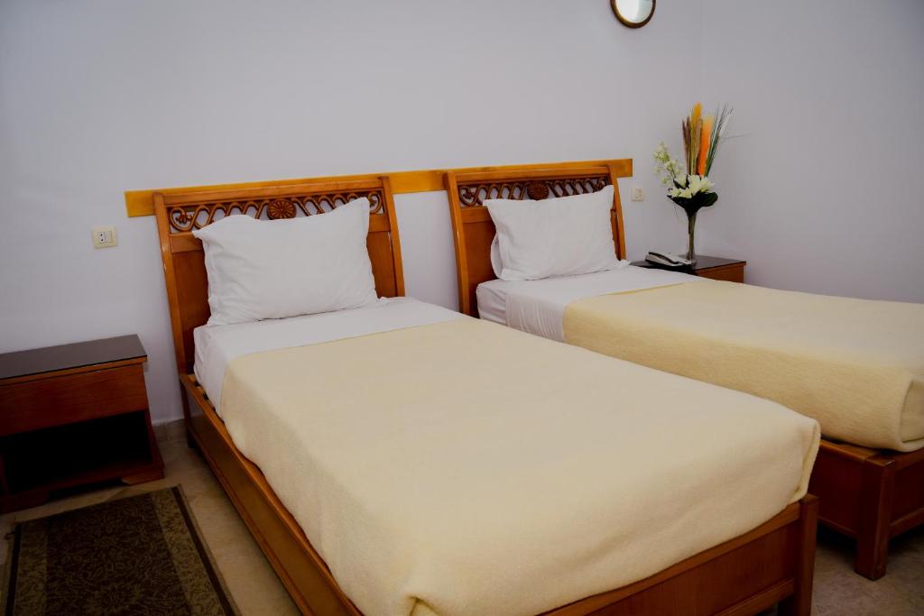 LE GRAND HOTEL photo 2