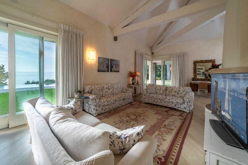 VILLA INFINITY - Regarda Travel photo 4