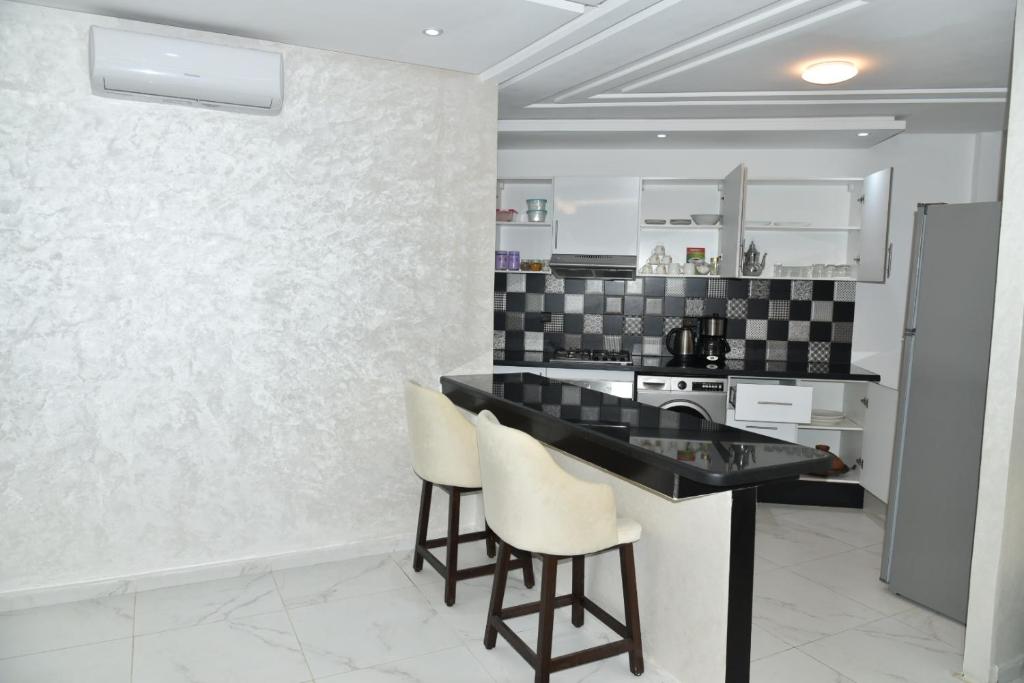 BRAND NEW! 3 Bedroom Apartment in the Heart of Kenitra photo 1
