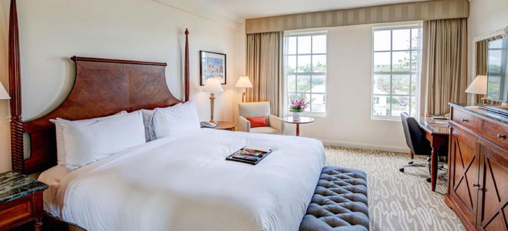 Hamilton Princess & Beach Club A Fairmont Managed Hotel photo 1