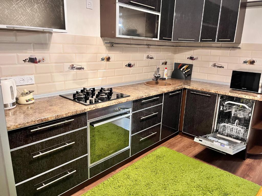 Уютная двухкомнатная квартира Курмангазы 5 photo 3