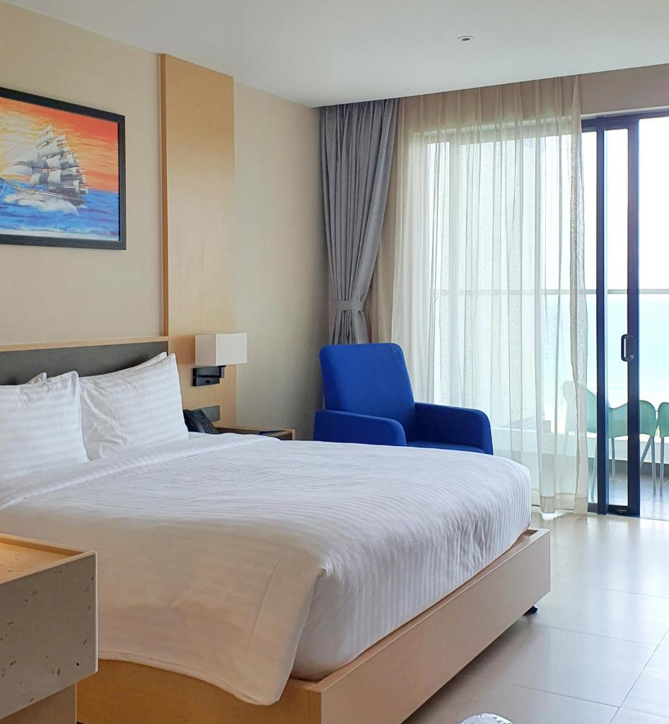 Seaview Cam Ranh Beach Resort Nha Trang Near The Airport Best Location photo 2