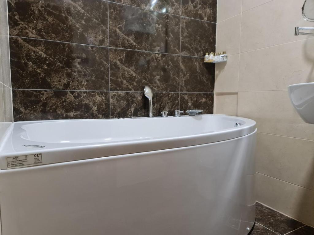 Hotel Angro Palace photo 4