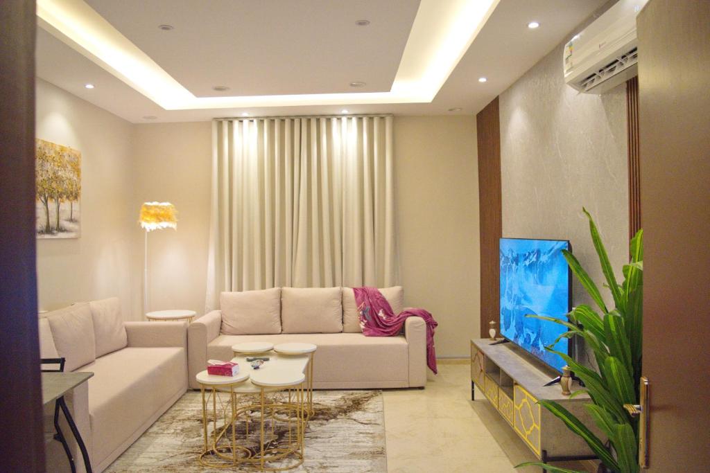 Rojda Luxury Hotel Apartments - Tap to explore photos