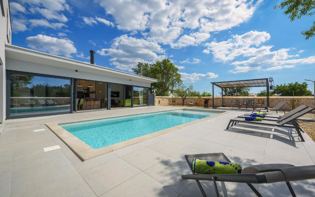 Villa Cangarela 115