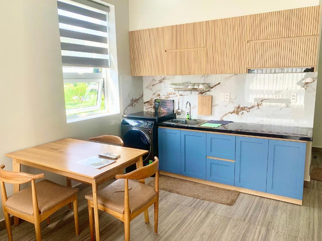 Quiet Hidden Gem by the beach