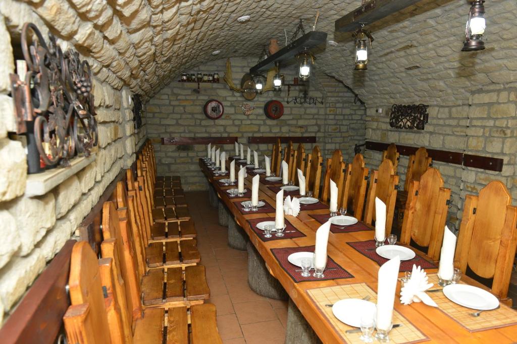 Pensiunea Butoias Glodeni photo 2