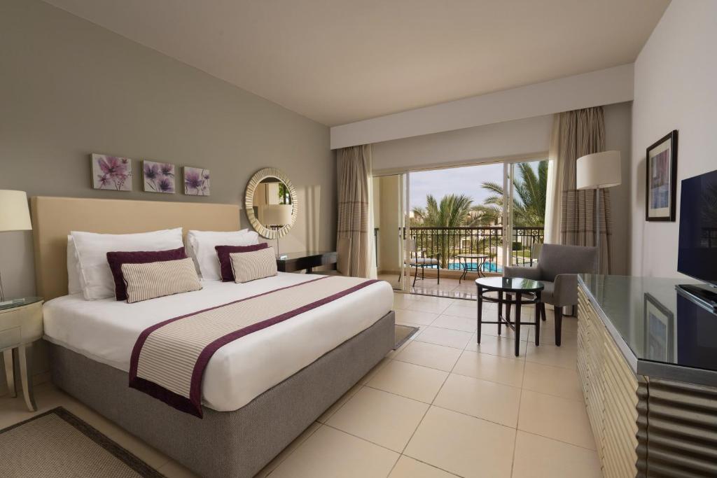 Jaz Crystal, Almaza Bay photo 2