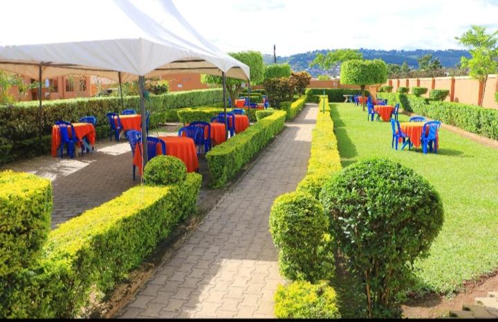 PRIMEROSE HOTEL photo 1