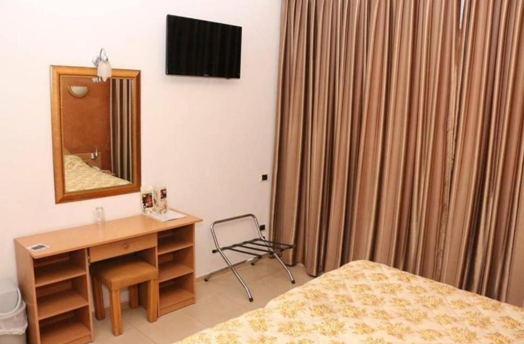 Hotel yasmine photo 2