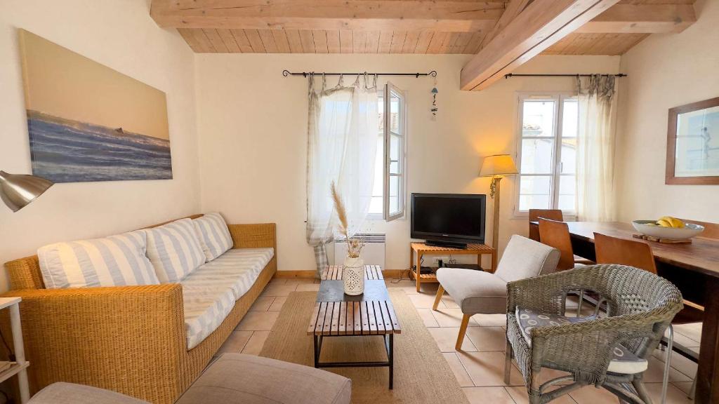 Maison de village à étage photo 3
