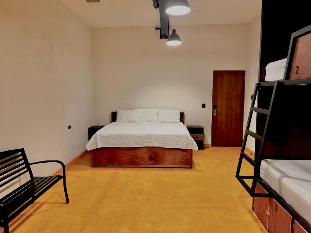 Caleta Hostel Rooftop & Pool photo 4