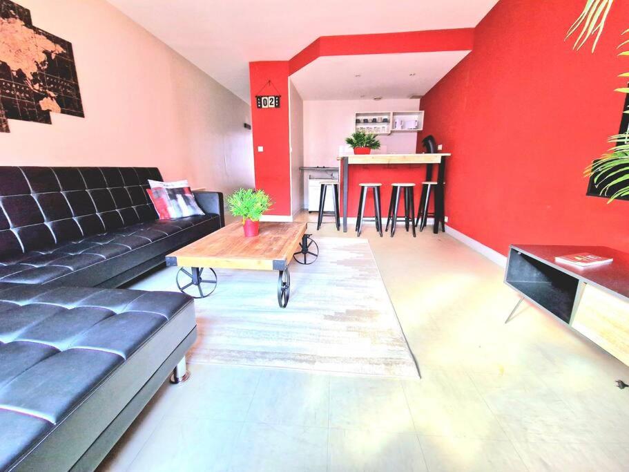 App 5 - T3 Hyper Centre Lumineux et Calme 5min Gare photo 2