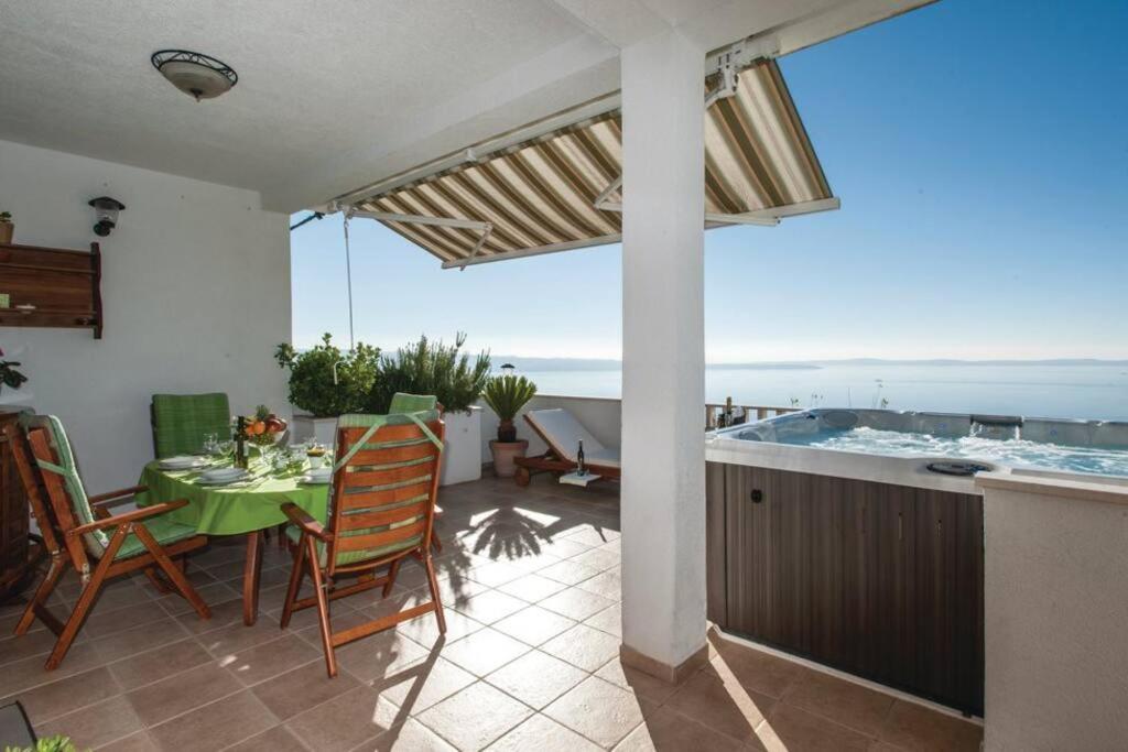 Villa Tonka with jacuzzi photo 3