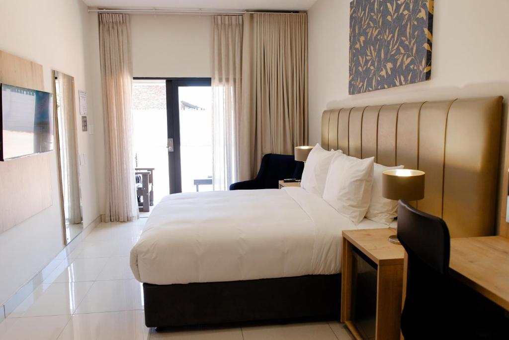 Acres Inn Klerksdorp - Tap to explore photos