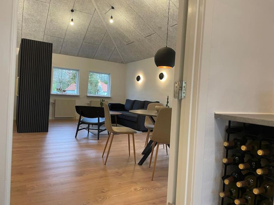 Hyggelig nyrenoveret lejlighed til 4 Personer photo 2