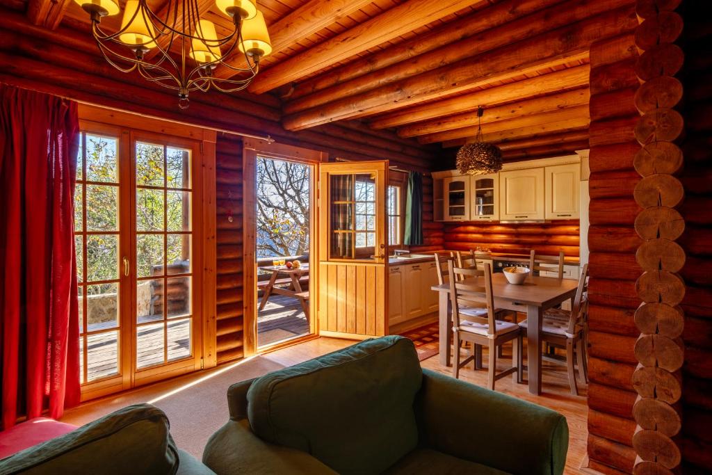 Paradise Chalet photo 3