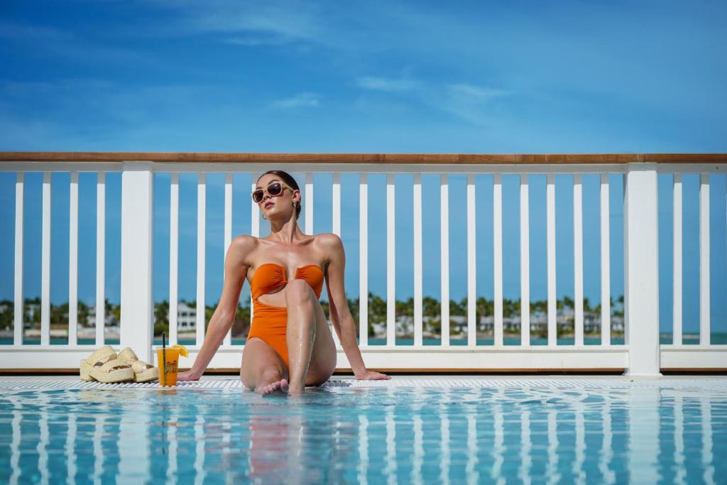 Ocean Key Resort & Spa, a Noble House Resort photo 3